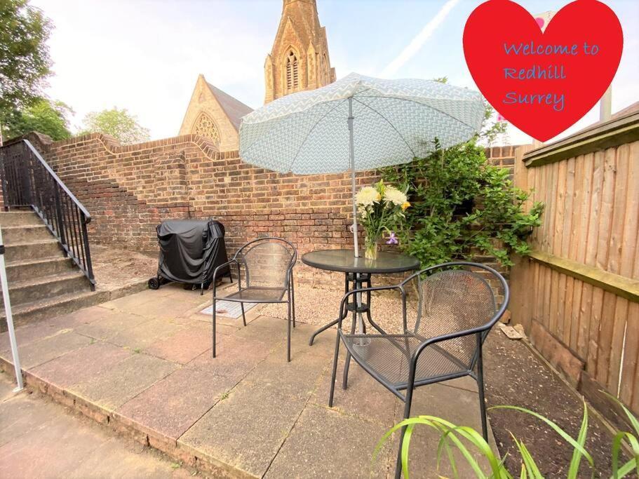 Redhill Town Centre 3 Bed House Near Gatwick Airport, Easy Commute To London Leilighet Eksteriør bilde