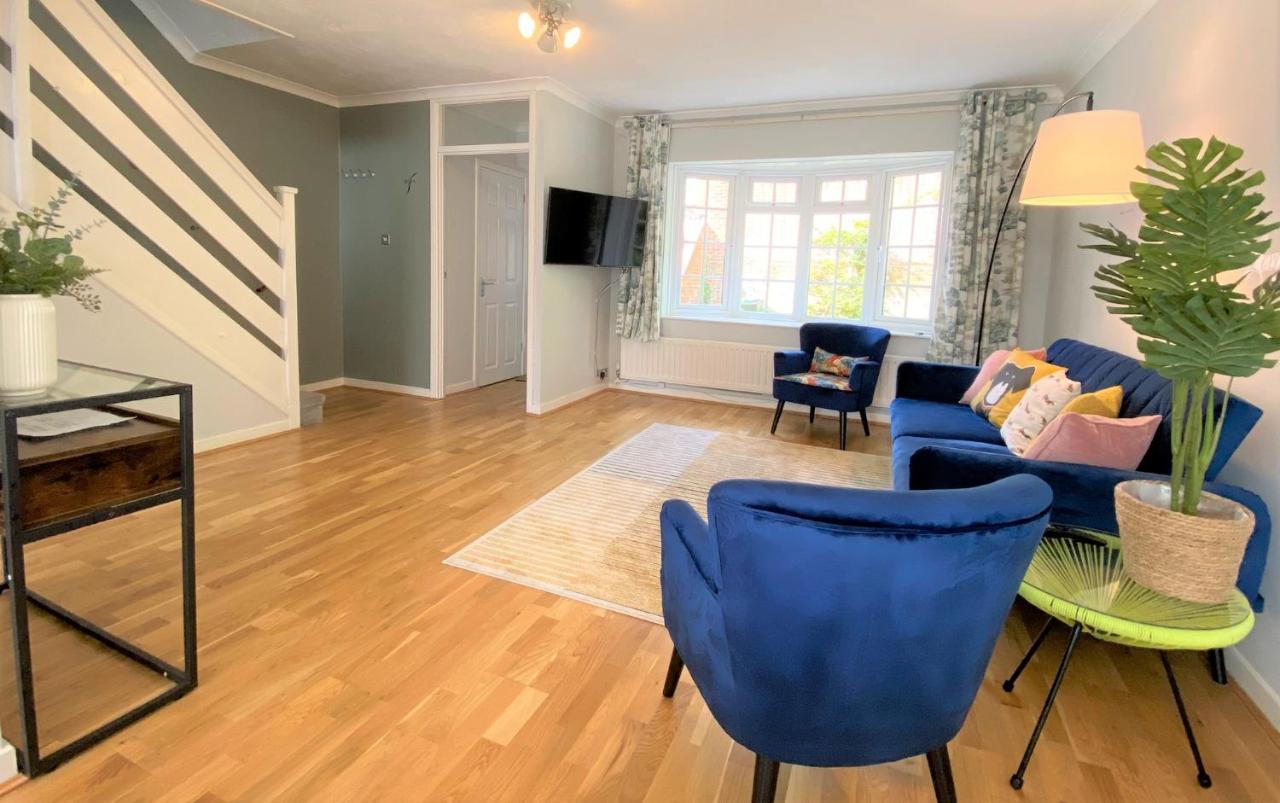 Redhill Town Centre 3 Bed House Near Gatwick Airport, Easy Commute To London Leilighet Eksteriør bilde