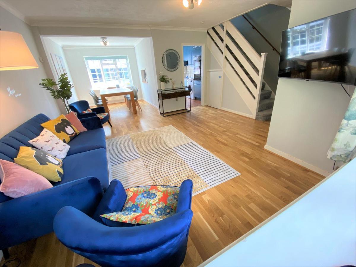 Redhill Town Centre 3 Bed House Near Gatwick Airport, Easy Commute To London Leilighet Eksteriør bilde