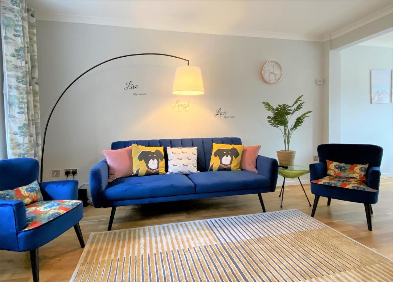 Redhill Town Centre 3 Bed House Near Gatwick Airport, Easy Commute To London Leilighet Eksteriør bilde